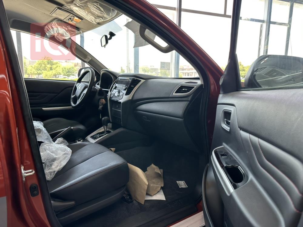 ميتسوبيشي L200